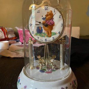 Winnie the pooh pendulum clock